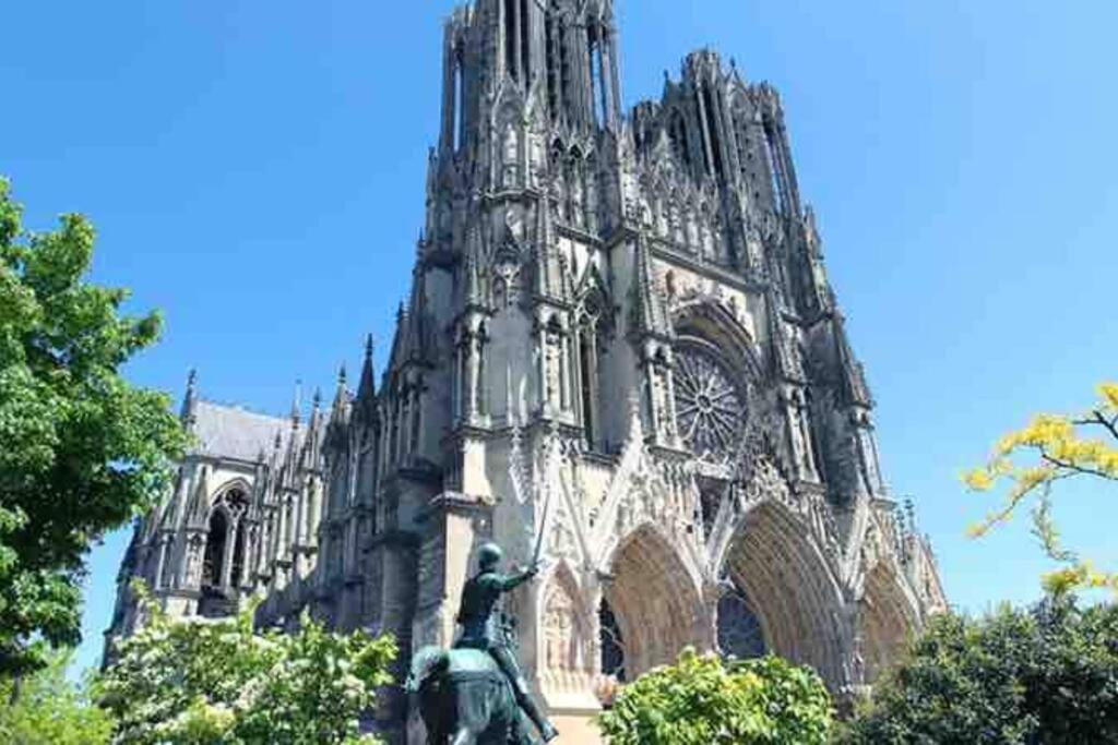 Appartement Apppartement Des Sacres De Reims Extérieur photo